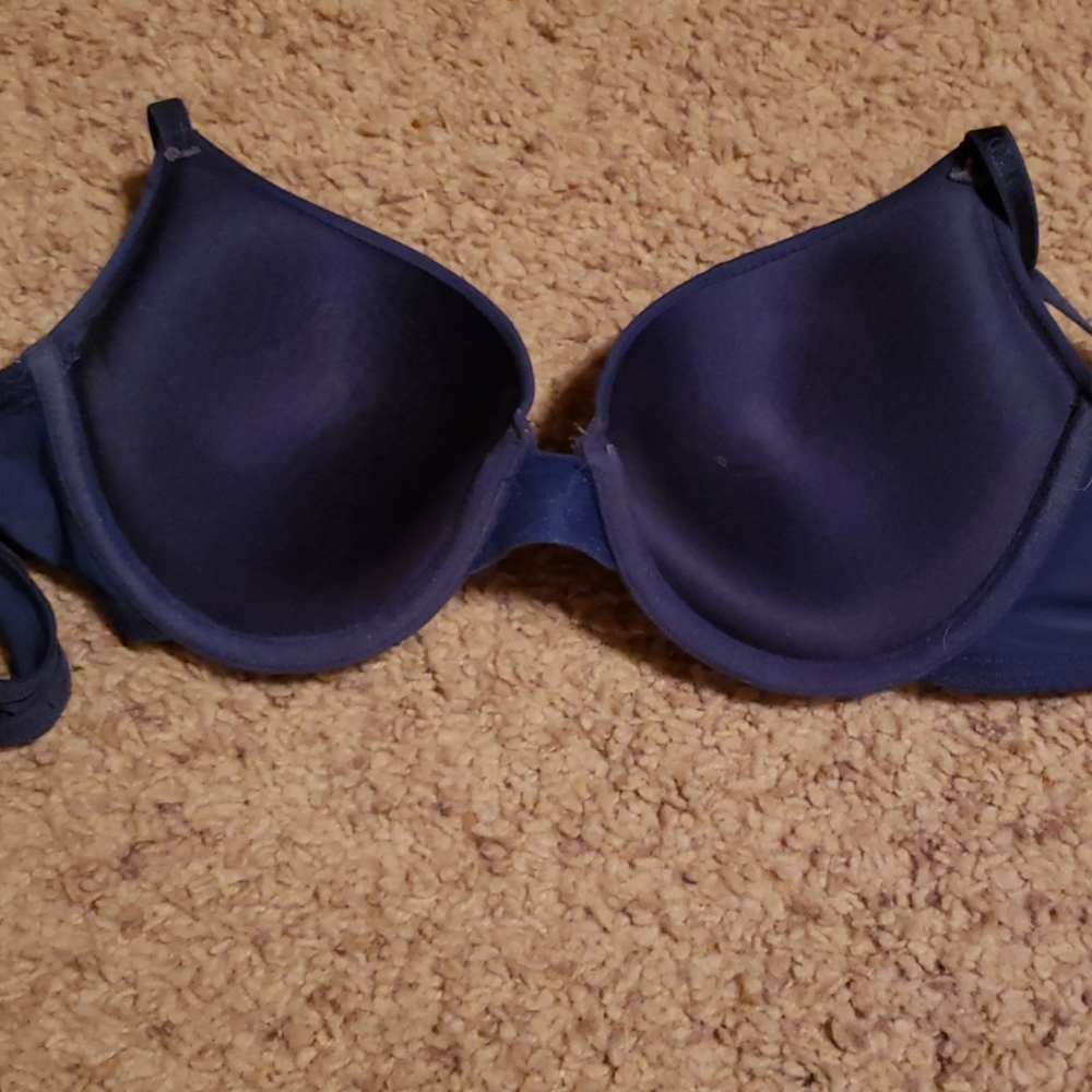 Bra - Picture 2 of 3